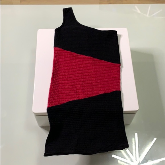 Bebe one shoulder assymetrical bodycon dress - Picture 3 of 4